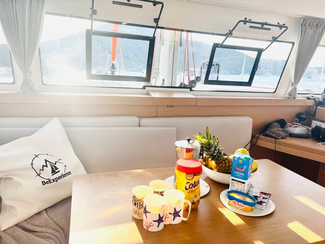 MOANA IBIZA BAREBOAT - Katamaran içinde Eivissa