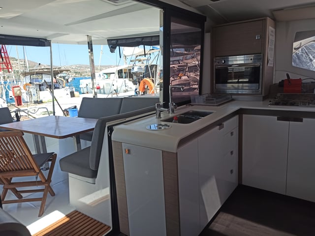 ALMIRIKI - Catamaran in Paros