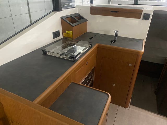 Fritz - Motor Yat içinde Pula