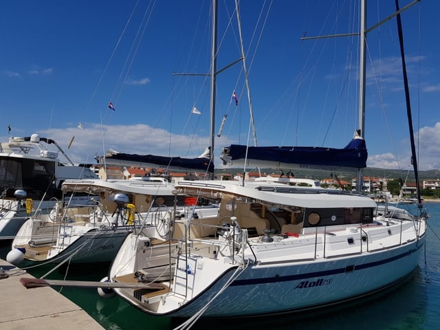 The Big One Two - Yelkenli içinde Primošten