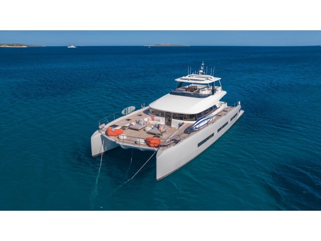 Zenit - FIRST CLASS - Catamaran in Olbia