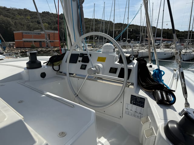 La Luna 77 - Catamaran in Pula