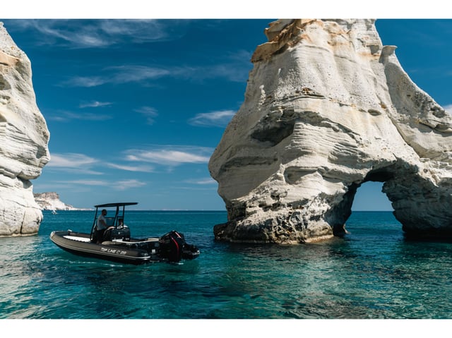 Navigatus V - Motor Yat içinde Adamantas