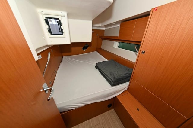 EFIX - Sailboat in Pula