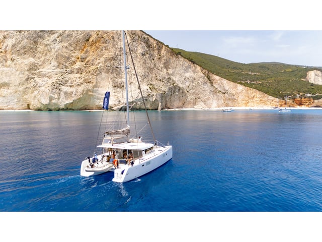 AQUADANCER - Katamaran içinde Nidri