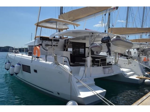 Orion IX - Catamaran in Volos