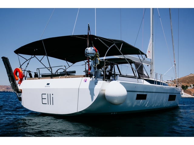 Elli - Yelkenli içinde Alimos