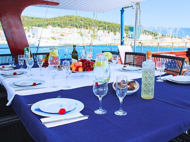 BARBA - Gulet içinde Split