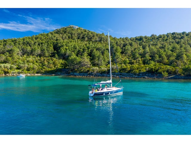 Miri - Sailboat in Sveti Filip i Jakov