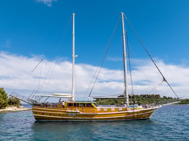 Anđeo - Gulet içinde Split