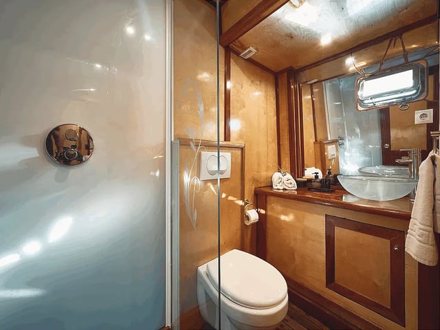 Trebenna - Gulet içinde Split