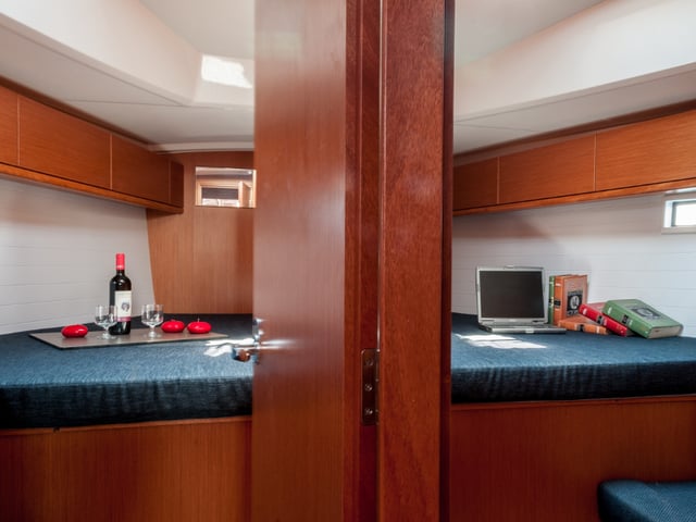 Ioli (New Sails 2022) - Sailboat in Alimos