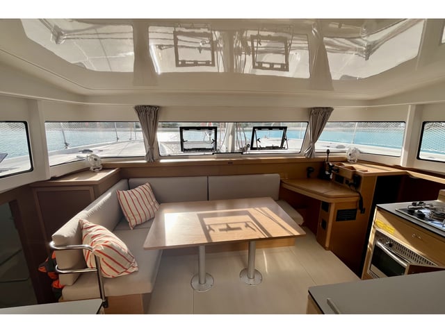 Albatross - Katamaran içinde Papeete