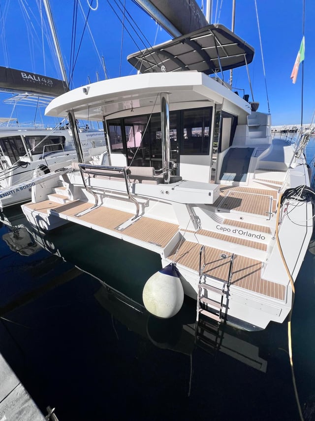 Virginia - Catamaran in Portisco