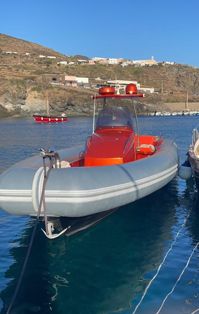 x-reuse - Motor Yat içinde Città metropolitana di Messina