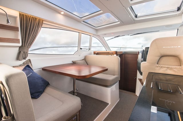 Nimbus 305 Coupe - Motor Yacht in Pirovac