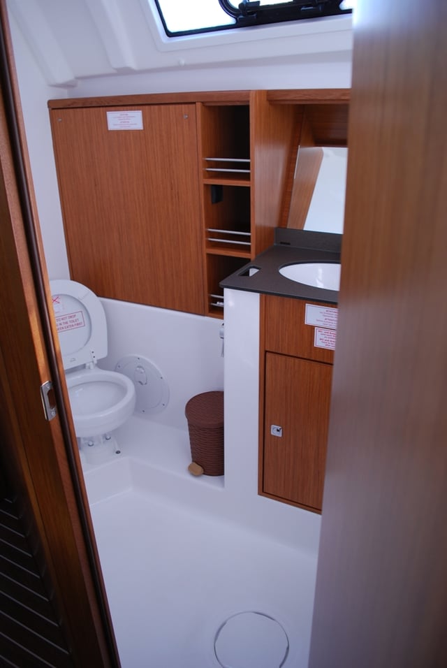 Bavaria Cruiser 41 - Sailboat in Kontokali