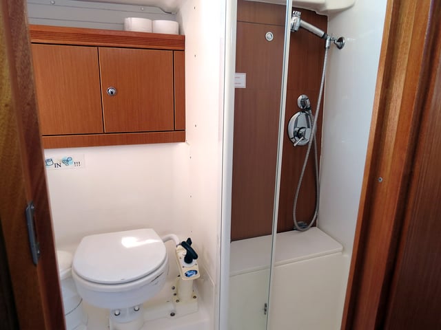 Bavaria 43 Cruiser - Sailboat in Fethiye