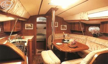 Sun Odyssey 33i - Yelkenli içinde Punta Ala