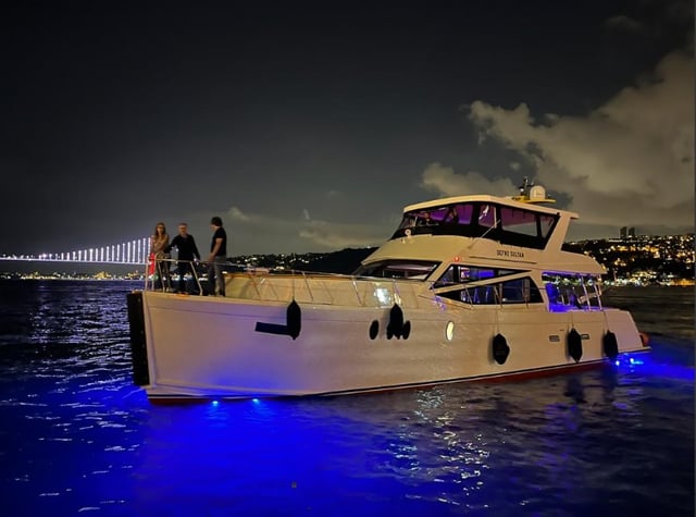 Sultan - Motor Yacht in Arnavutköy Mah.