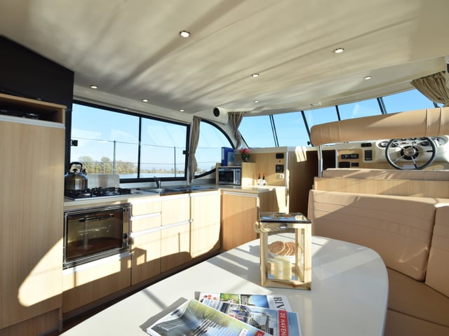 Cruiser Premium+ 8/10 Pers. - Motor Yat içinde Port-sur-Saône