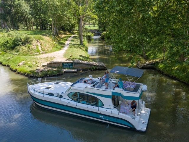 Cruiser Premium+ 4/6 Pers. - Motor Yat içinde La Gacilly